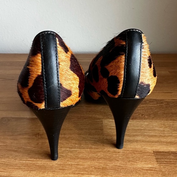 TALBOTS Calf Hair Animal Print Heels Pumps 6.5 - Picture 2 of 5